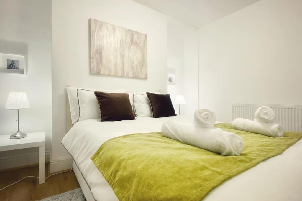 Urban Music Style Townhouse In Swansea City Center المظهر الخارجي الصورة
